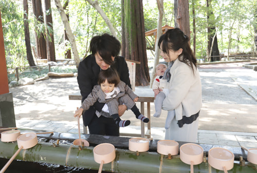お宮参り写真 撮影場所 大宮氷川神社