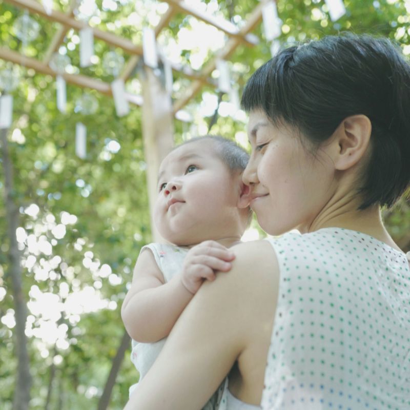 お宮参り、七五三の家族で記念撮影